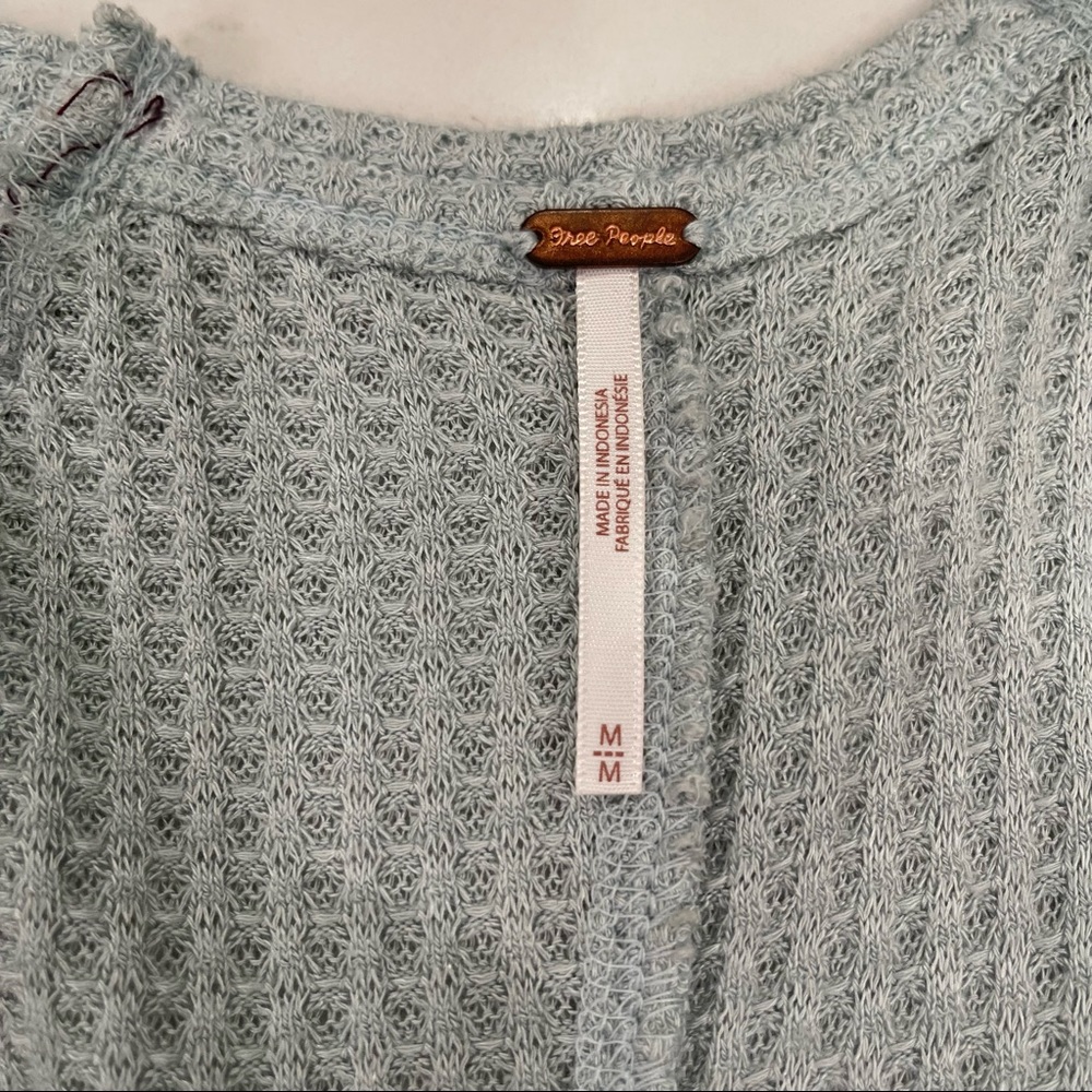 🎉HP🎉 NWOT Free People light blue Catalina thermal long sleeve T-shirt - Picture 12 of 16